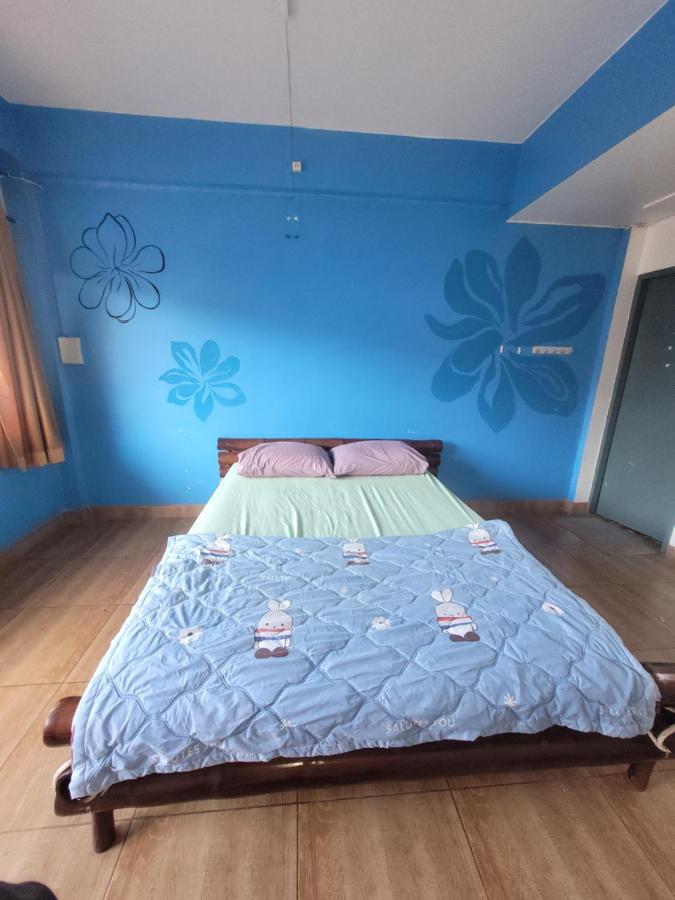 Psiloceye Weed Bar Restaurant & Guesthouse 清邁 外观 照片
